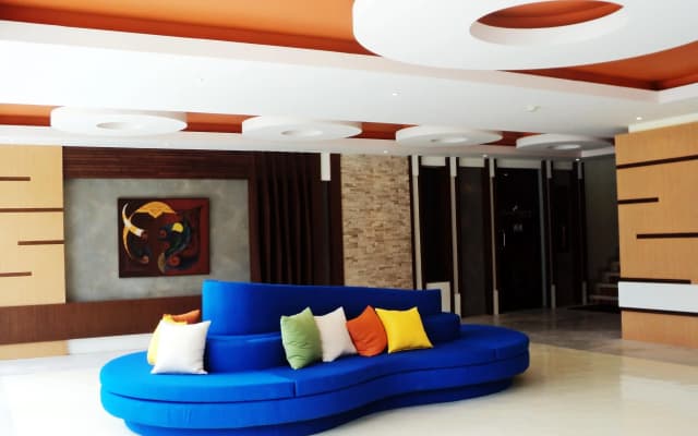 Iyara Beach Hotel & Plaza - photo 4