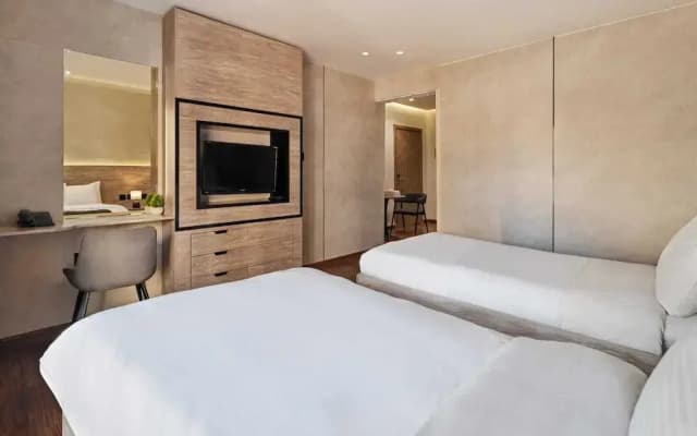 Regency Inn - photo 4