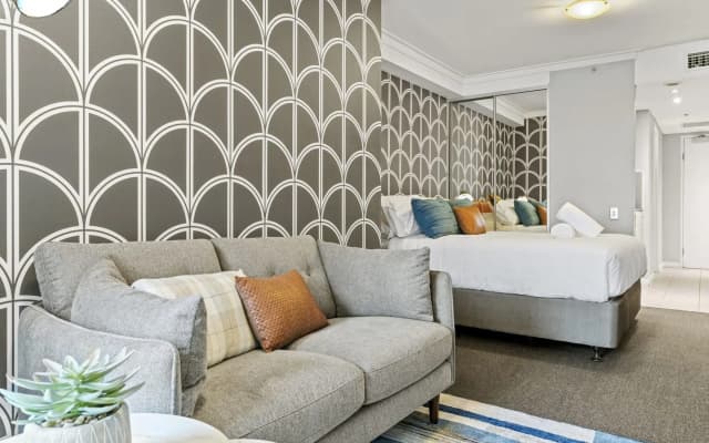 Modern City Abode - photo 4