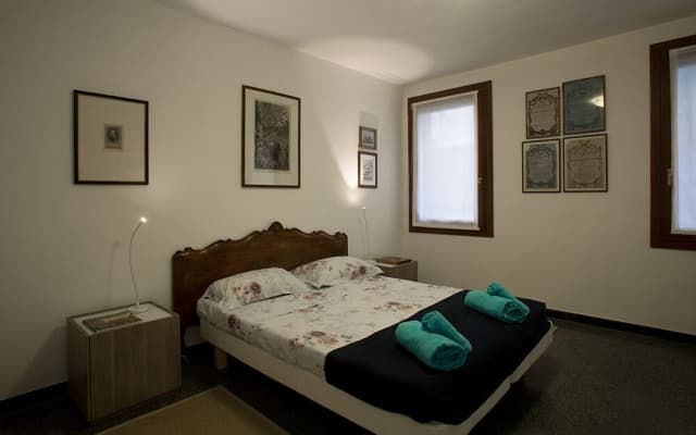Venice Gallery - photo 5
