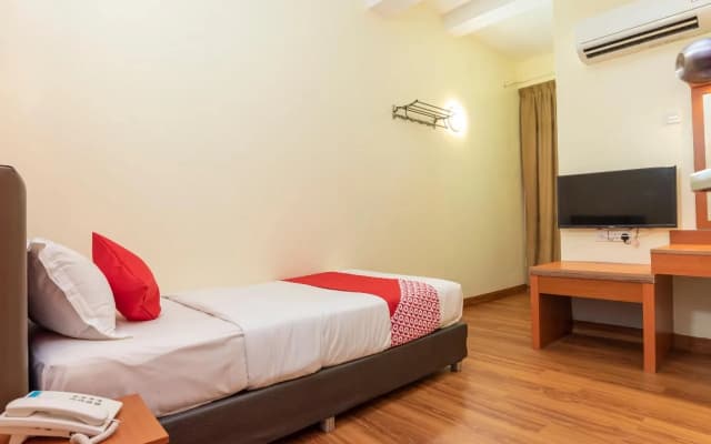 OYO 1230 Zen Zeng Budget Hotel - photo 4