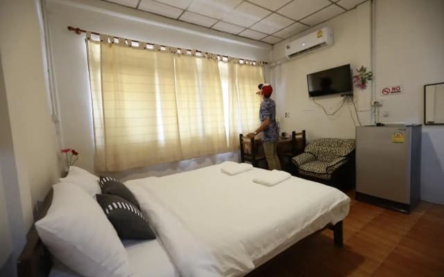 D House Hostel - photo 4