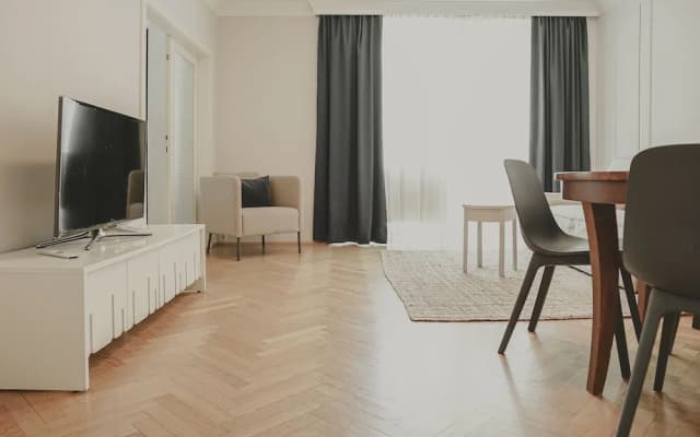 HeyMi Apartments Post - photo 5