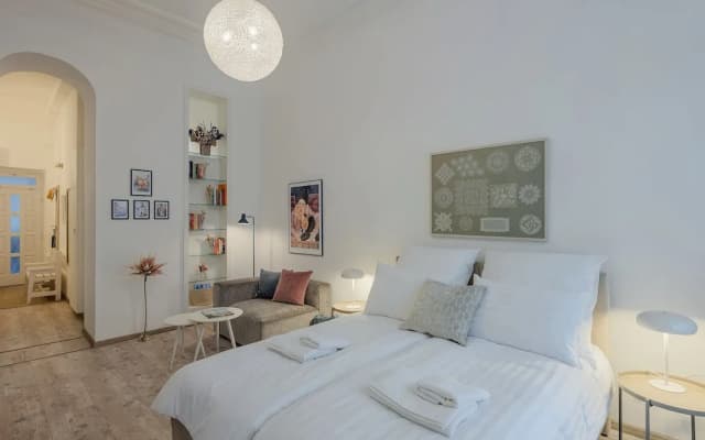 Venus Apartments - Budapest Opera Suite - photo 3