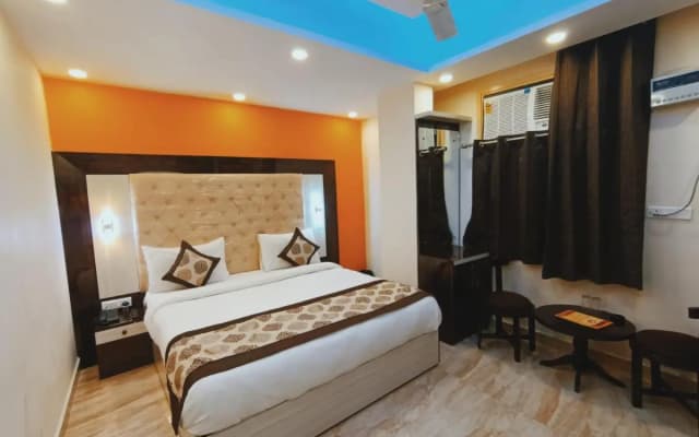 Airport Hotel Shivaka Inn - photo 3