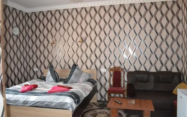 Orange Inn - photo 5