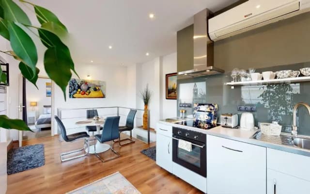 Bp Central Home - photo 4