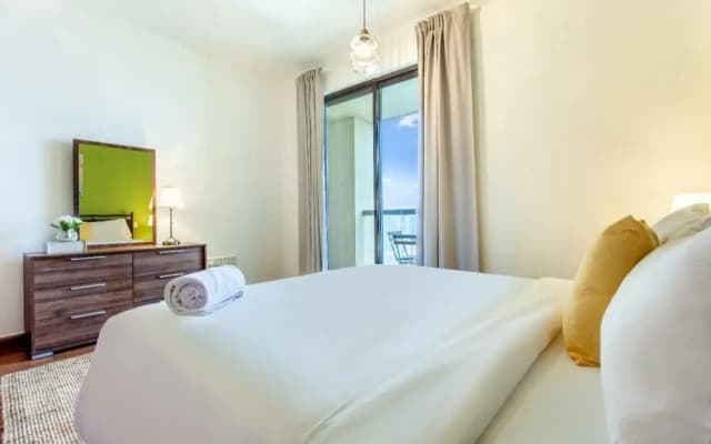 JBR Beach Front 4 Bed High Floor - photo 5