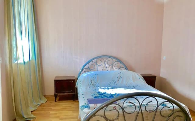 Center house #14 - photo 3