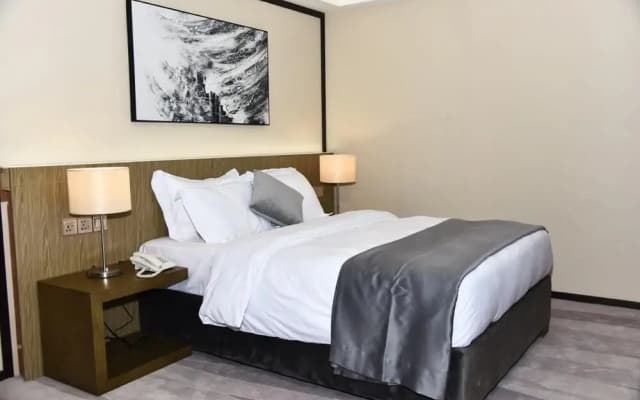 The Airport Hotel - photo 3