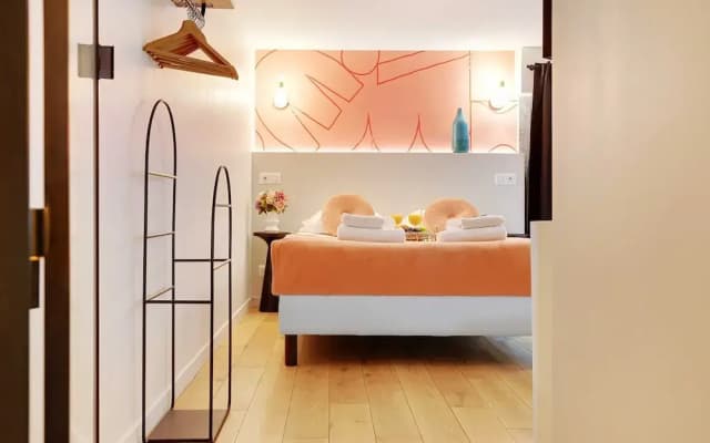 Serene Apartment for 6p Near the Marais - photo 2