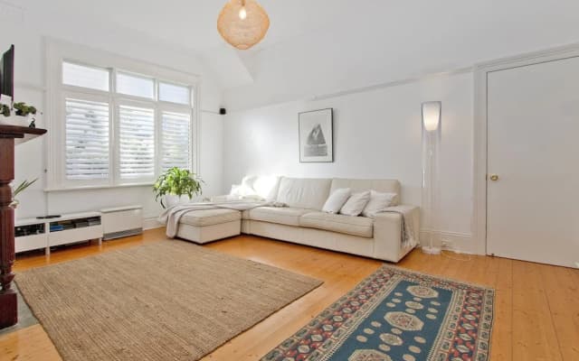 Manly Beachside 2 Bedroom House - photo 3