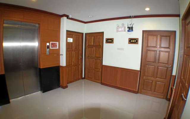 Sky Suites - photo 3