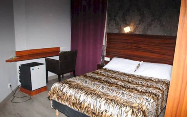 Hotel de Menilmontant - photo 4