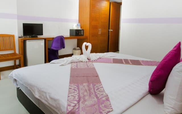 Chana Phuket Hotel - photo 4