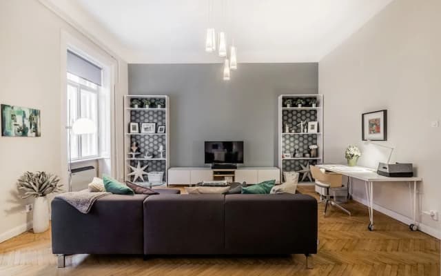 Knights Seven Apartment - photo 4