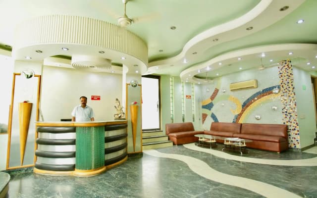 Hotel Madonna - photo 2