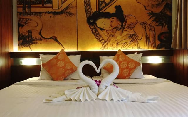 Lap Roi Karon Beachfront - photo 4