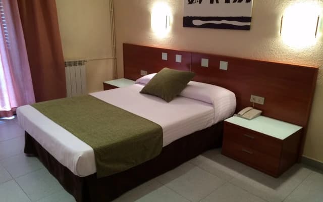 Hostal Iznajar Barcelona - photo 5