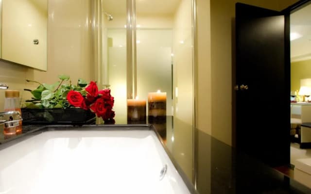 Fourteen Again Hotel - photo 3