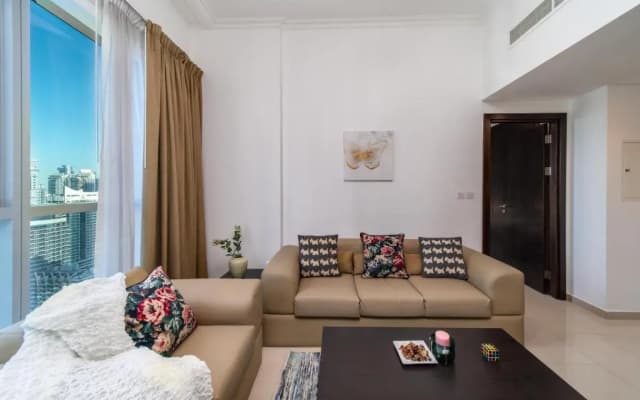 Icon Casa Living - Bay Central Tower Marina View I - photo 3