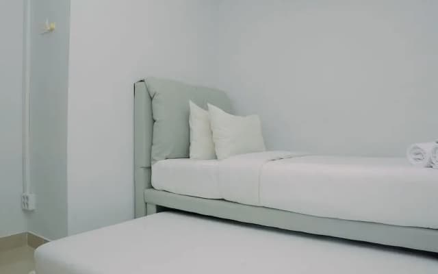 Spacious 2BR at Royal Olive Apartment - photo 2