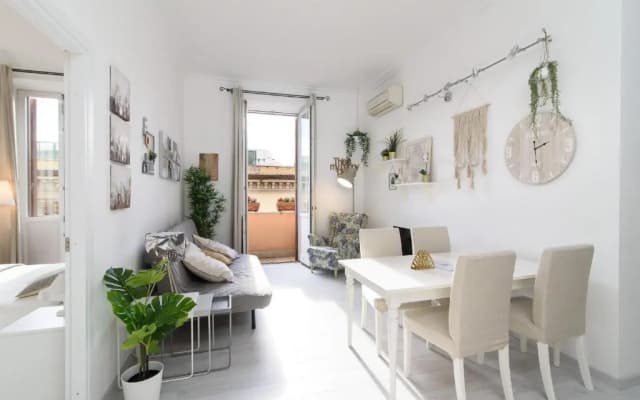 White Napoleone Apartment - photo 4