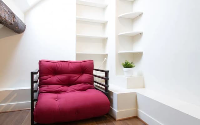 Rue Montorgeuil Area Private Apartment - photo 4