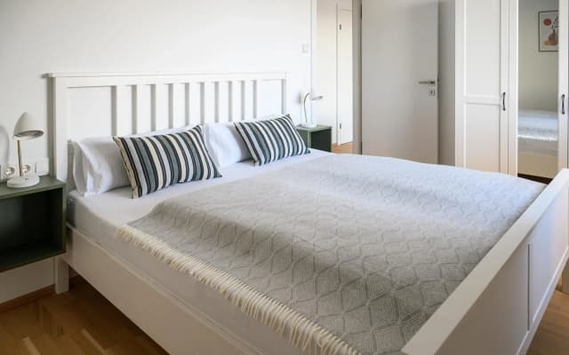 Vienna Sunny Side Up Apartments - photo 3