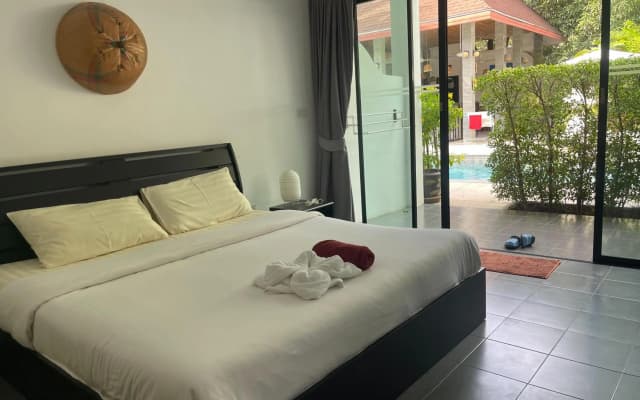 Hotel Lotus Bleu - photo 2
