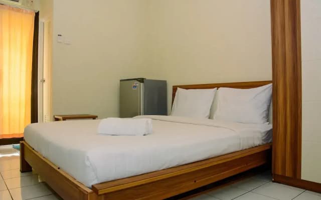 Compact Studio Room Kebagusan City Apartment - photo 3