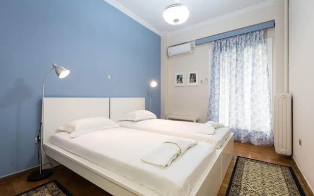 Three Bedrooms Apartment Under Acropolis - photo 4