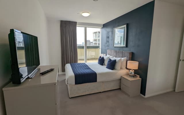 Millharbour Apartments By Charles Hope - photo 2