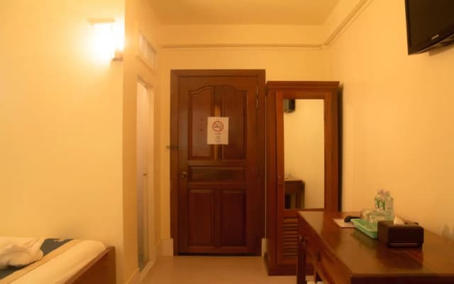Sun Sengky Guesthouse - photo 2