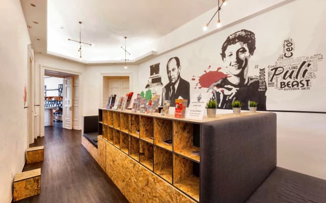 Adagio Hostel Basilica - photo 2