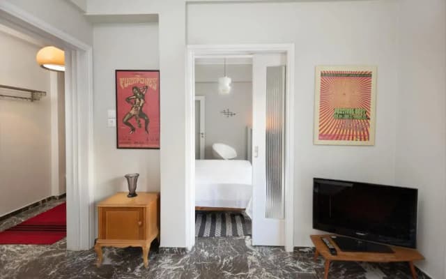 So Athens - Stylish 2 bedroom flat - photo 2