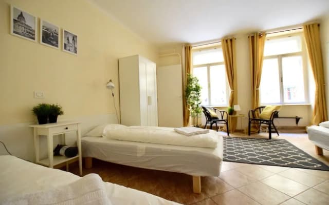 Budget Apartment by Hi5 - Révai köz - photo 2