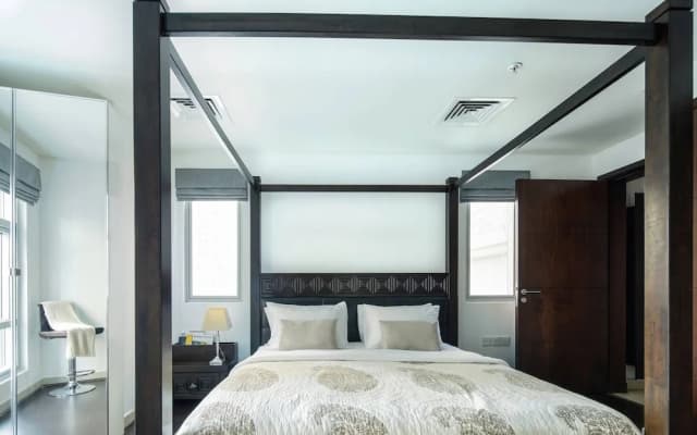 Unique 1BR Loft in Dubai Marina! - photo 3