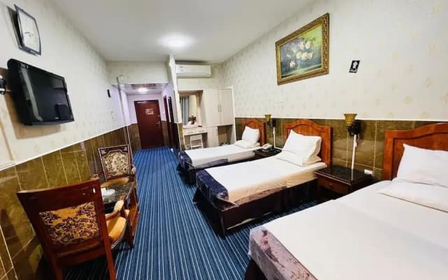 London Hotel - photo 2
