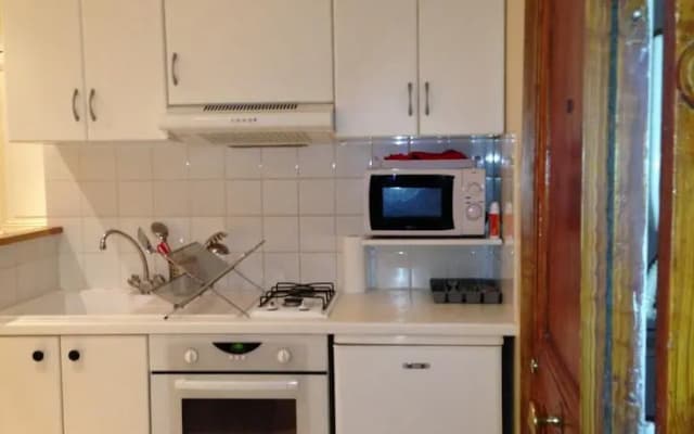 Stay With Esther - photo 2