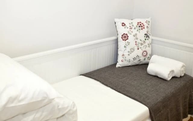 Edinburgh Serviced Apartment - photo 4