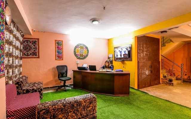 OYO 24298 KP Hotel - photo 2