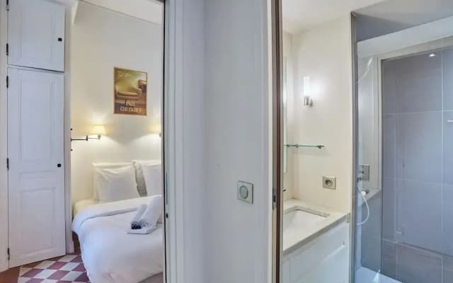 Elegant Appartment St Germain des Pres Invalides - photo 2