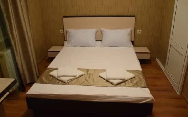 Crossway Hotel - photo 3