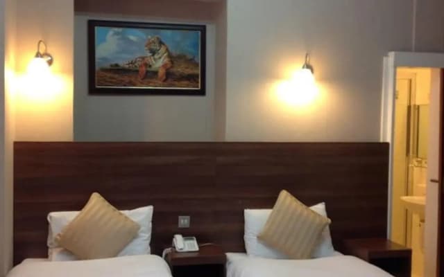 Hotel Oliver - photo 3