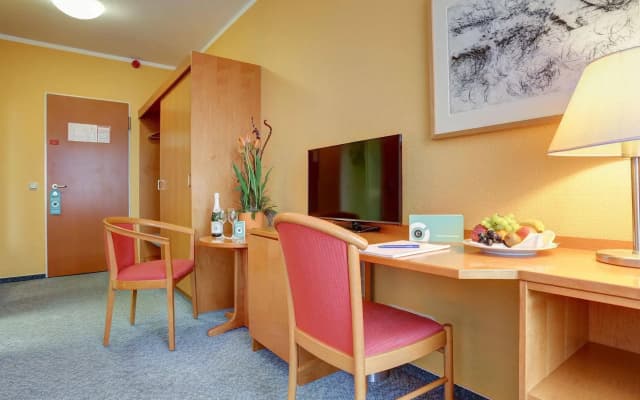 Centro Park Hotel Berlin Neukölln - photo 3