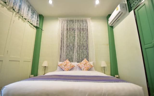 Green Teak House - photo 4