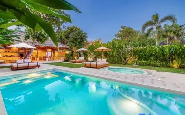 Villa Toscana - Huge 7BDR with 3 Pools - photo 2