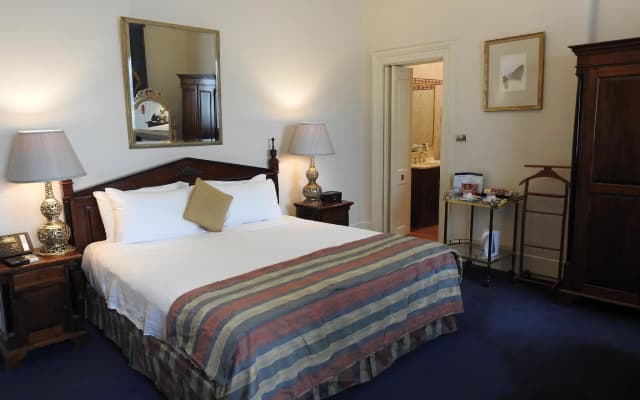 Manor Boutique Hotel - photo 3