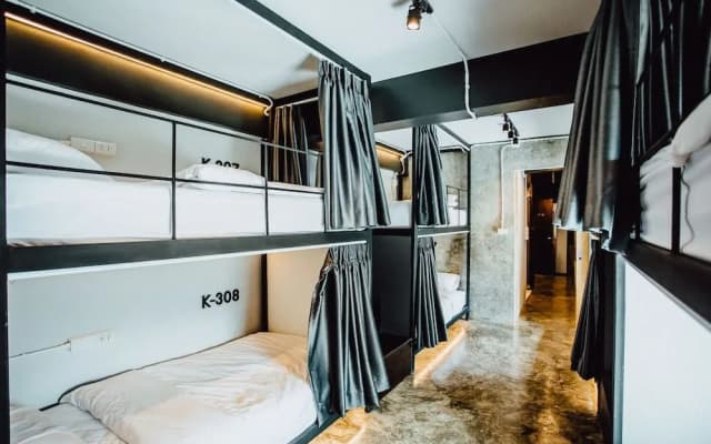 Kampor Co Working Space and Bed - photo 5
